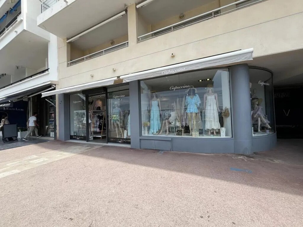 Location Commerce 53 m² - Photo 1