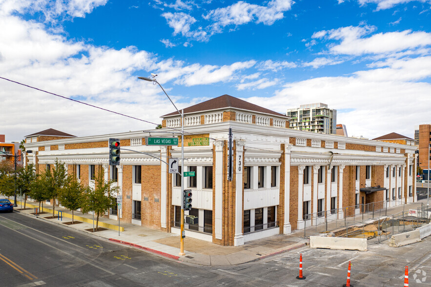 730 Las Vegas Blvd, Las Vegas, NV for sale - Building Photo - Image 1 of 35