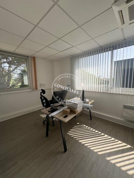 6 Rue Des Charrons, Blagnac to rent - Interior Photo - Image 2 of 4