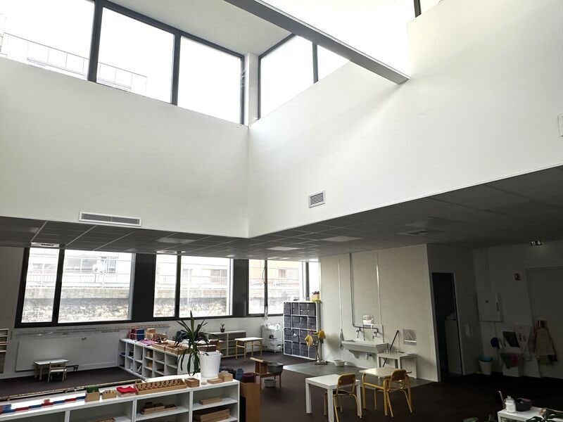 Office in Lyon to rent Building Photo- Image 1 of 8