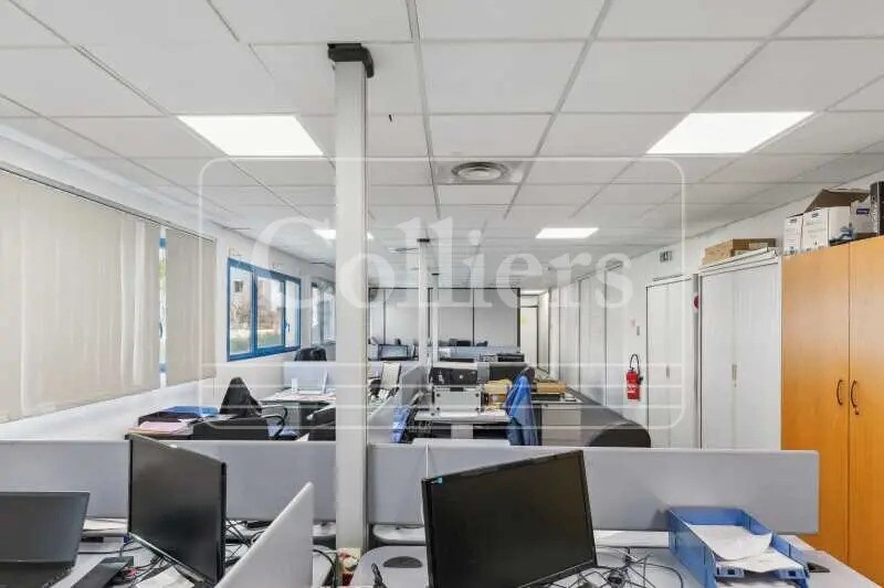 Office in Marseille to rent - Interior Photo - Image 3 of 16