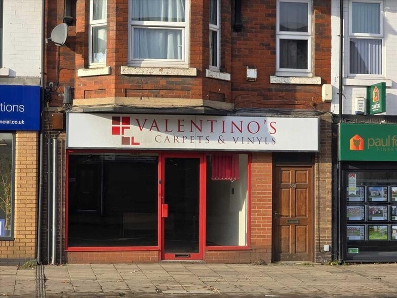 33 Oswald Rd, Scunthorpe to rent - Building Photo - Image 1 of 2