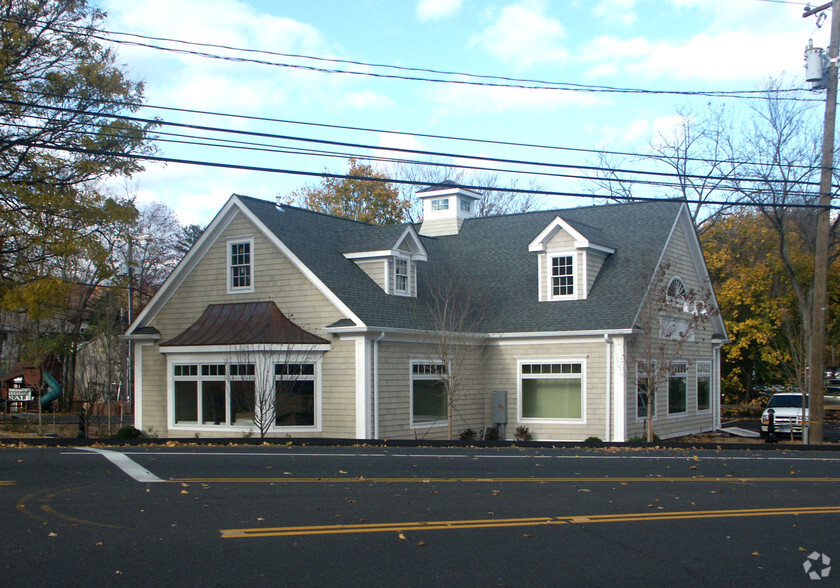 188 Post Rd W, Westport, CT for rent - Building Photo - Image 2 of 6