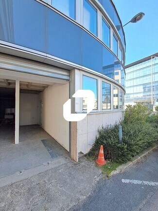 More details for Office, Light Industrial to Rent