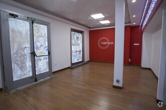 Retail in Madrid, MAD for rent Interior Photo- Image 2 of 11