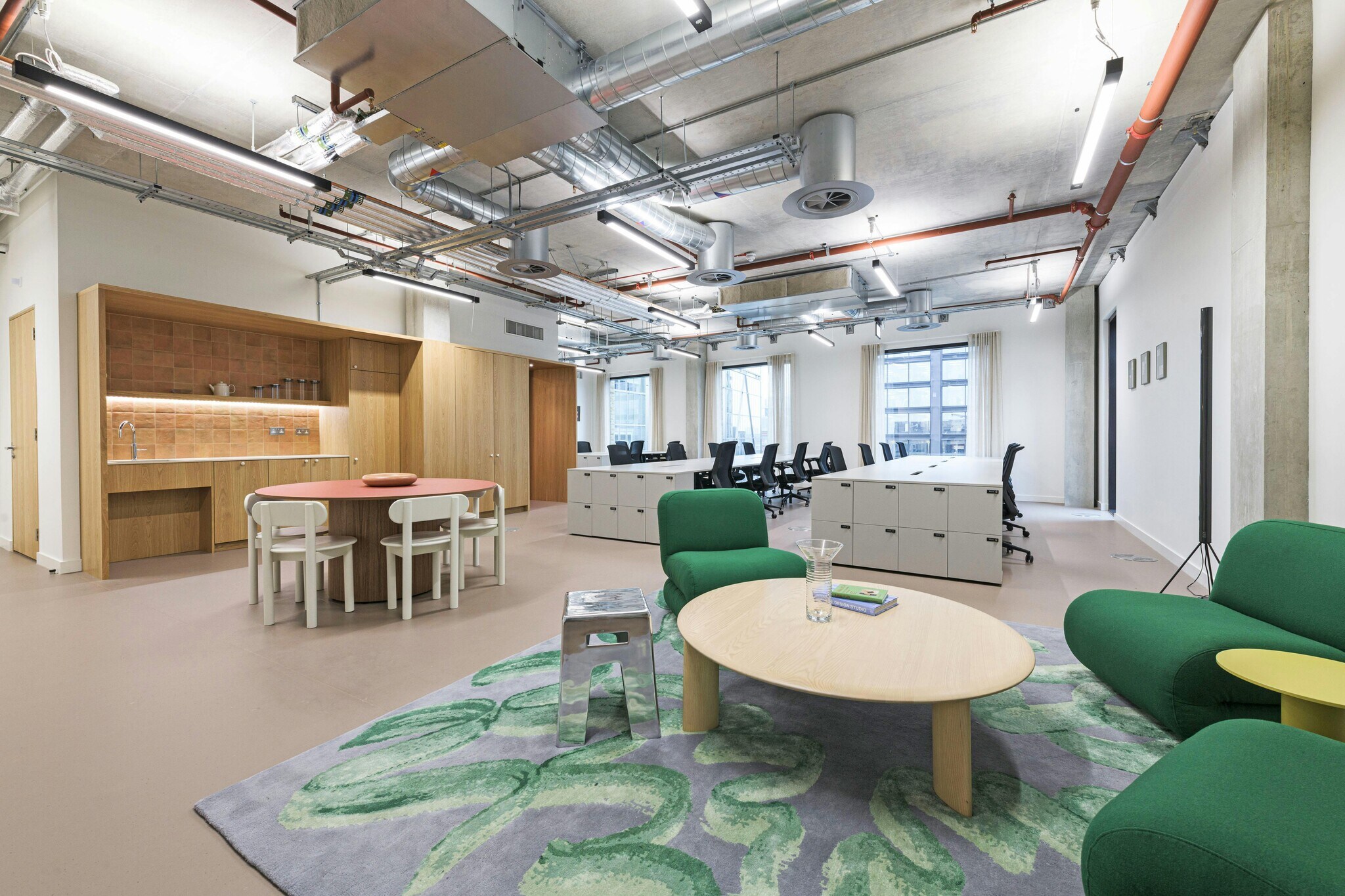 Blossom St, London to rent Interior Photo- Image 1 of 15
