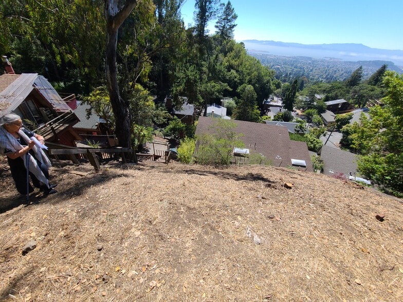 1409 Glendale, Berkeley, CA for sale - Primary Photo - Image 1 of 1