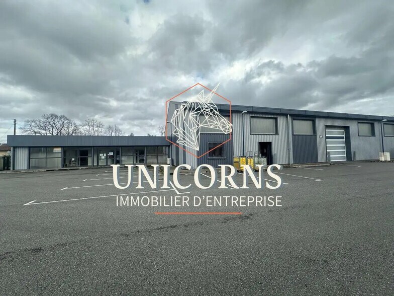Industrial in Toulouse to rent - Building Photo - Image 1 of 5