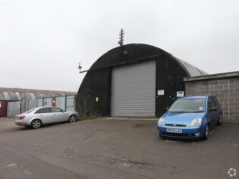 Boughton Industrial Est, Boughton for sale - Primary Photo - Image 1 of 2