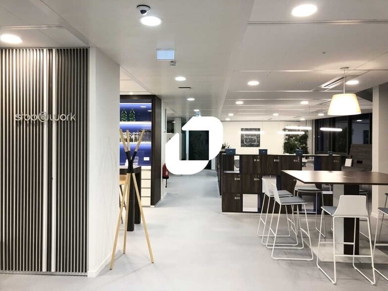 Office in Versailles to rent - Interior Photo - Image 3 of 26