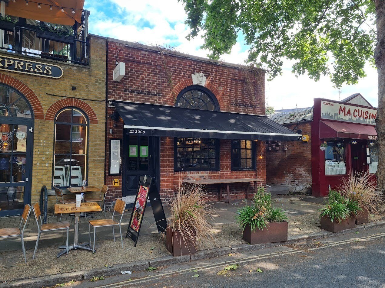 9 Station Appr, Richmond to rent Building Photo- Image 1 of 6