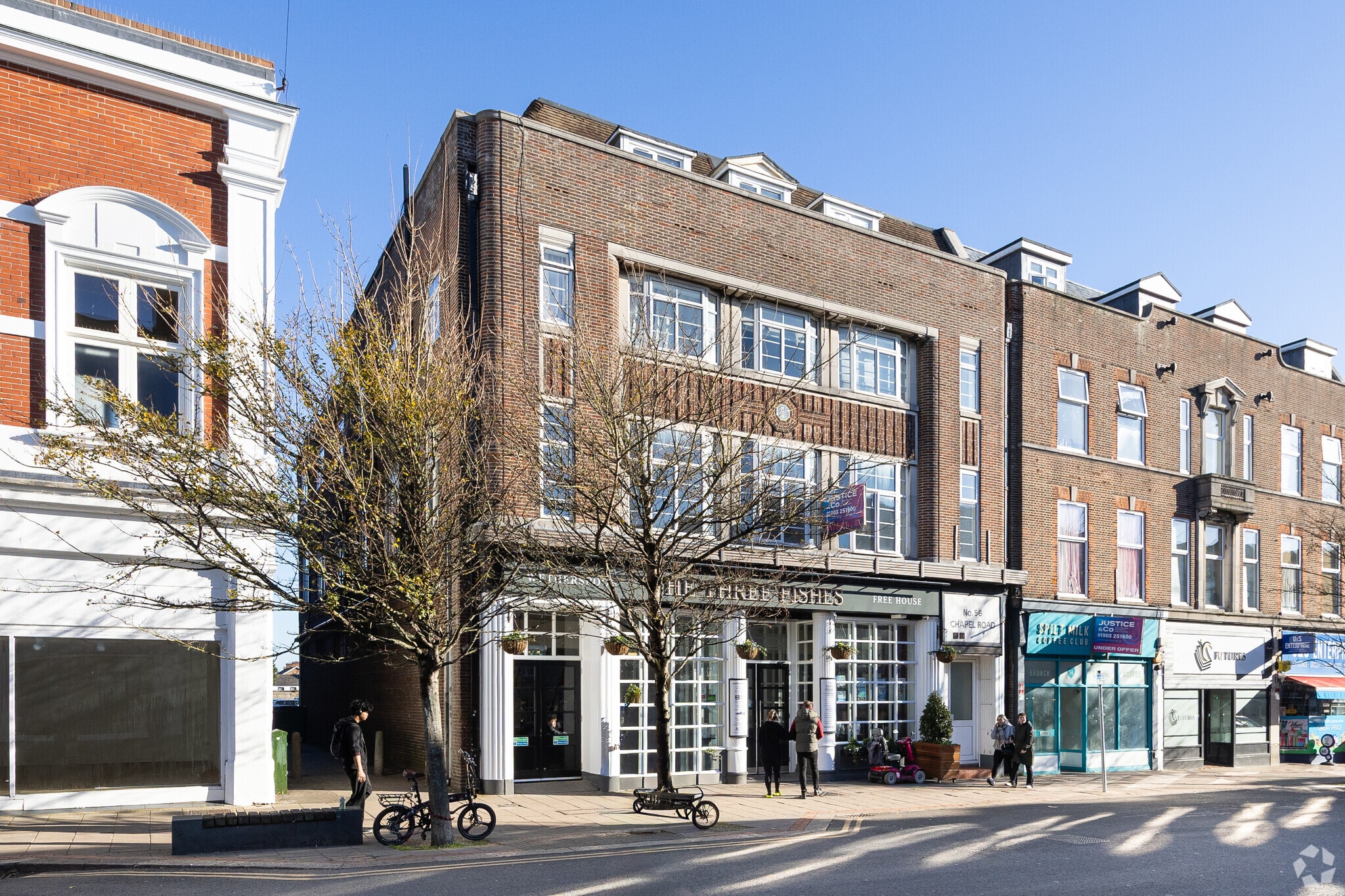 56-56A Chapel Rd, Worthing to rent Primary Photo- Image 1 of 3