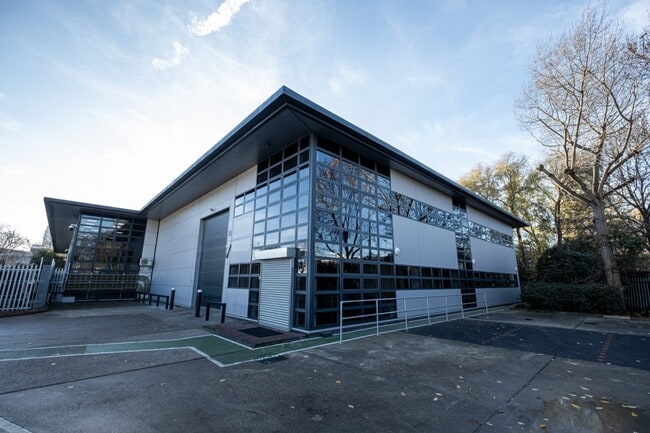 More details for Datapoint Business Centre South crescent, London - Light Industrial to Rent