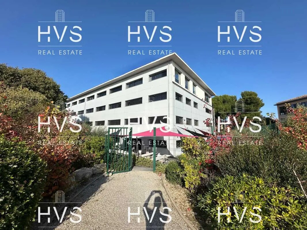 Office in Aix-en-Provence to rent Building Photo- Image 1 of 9