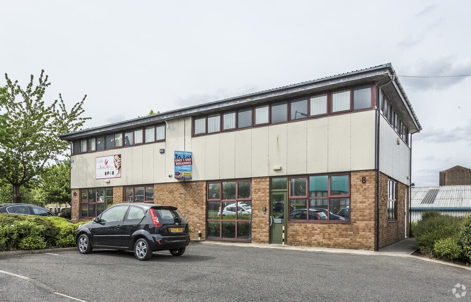 8-10 Legrams Ter, Bradford for sale - Primary Photo - Image 1 of 1