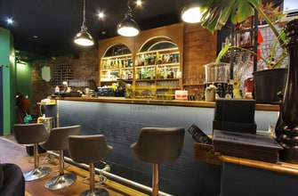 16 The Boulevard Rd, London to rent Interior Photo- Image 2 of 6