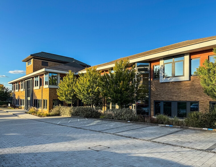 Timbold Dr, Milton Keynes to rent - Building Photo - Image 2 of 9