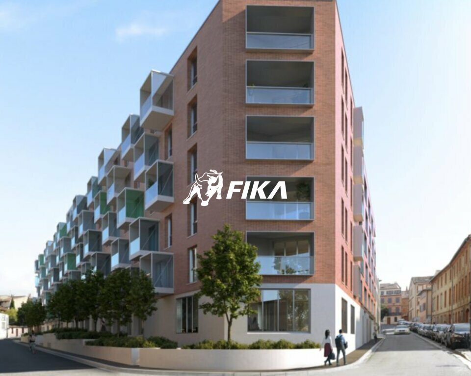 Retail in Toulouse for sale Building Photo- Image 1 of 3
