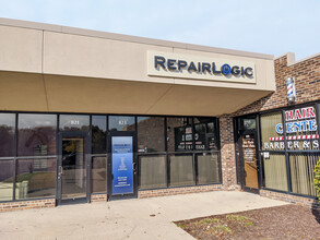 815-829 Campus Dr, Joliet, IL for rent Building Photo- Image 1 of 6