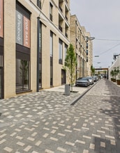 Herne Hill Rd, London to rent Building Photo- Image 1 of 6