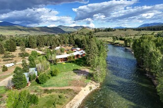 27 Rader Rd, Winthrop, WA for sale Primary Photo- Image 1 of 1