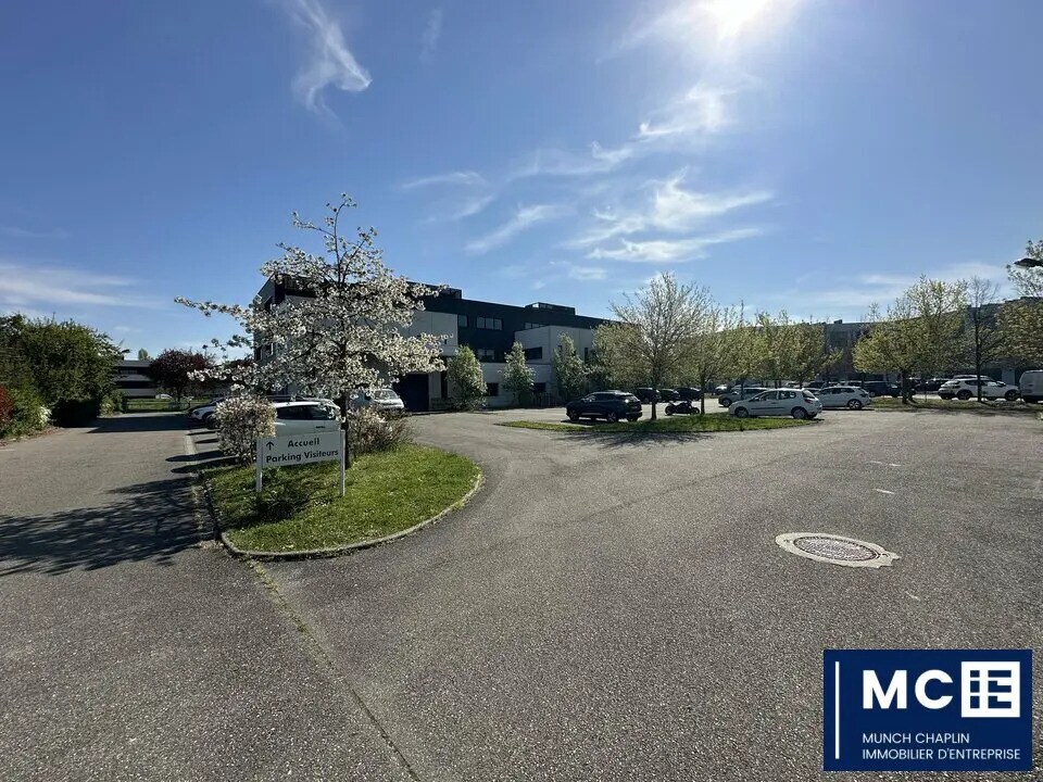 Office in Entzheim to rent Building Photo- Image 1 of 8