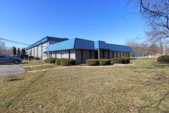 10375 Dixie Hwy, Davisburg, MI for rent Building Photo- Image 1 of 6