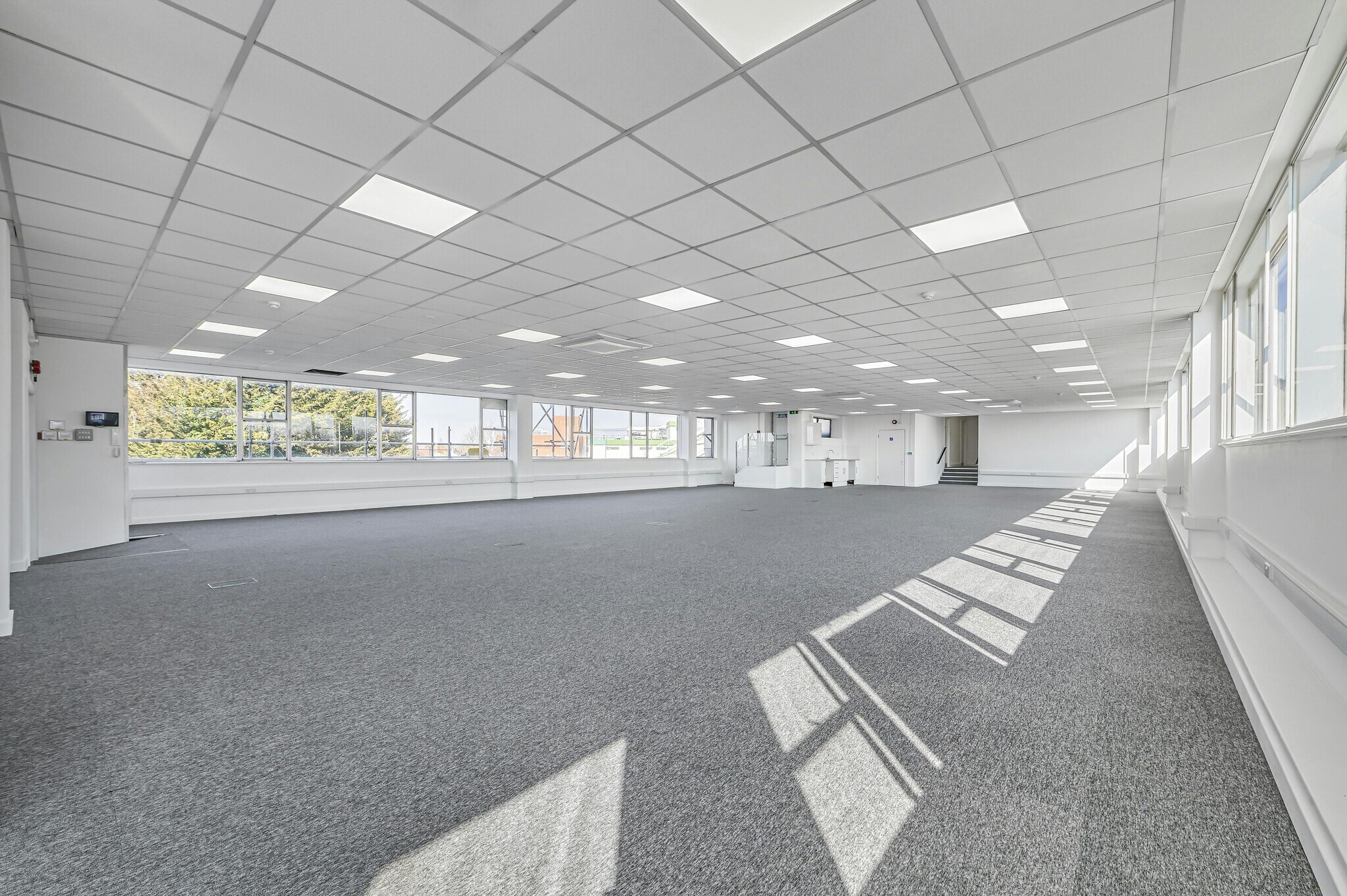 64 London Rd, Morden for sale Building Photo- Image 1 of 1