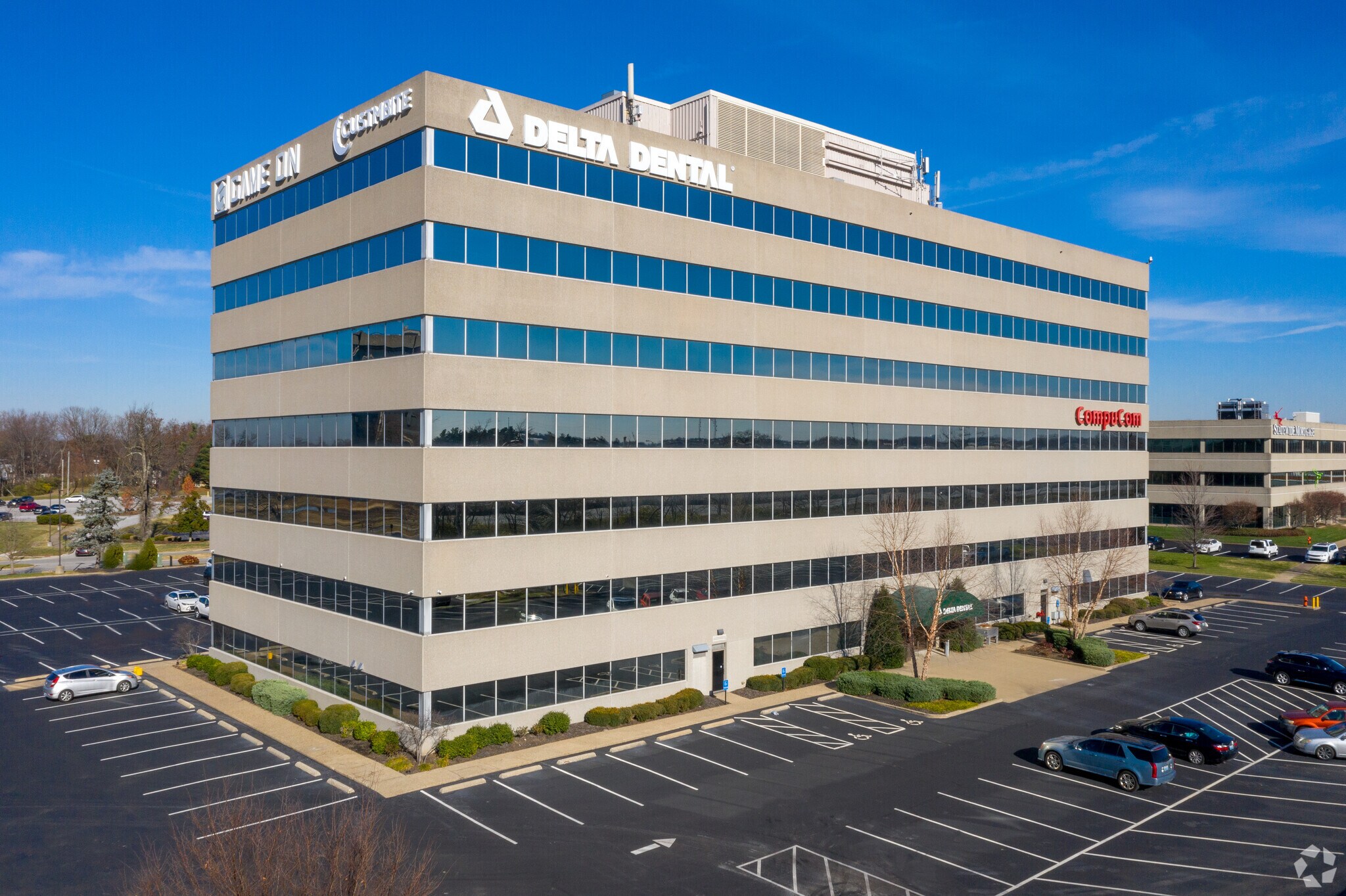 10100 Linn Station Rd, Louisville, KY to rent Primary Photo- Image 1 of 15