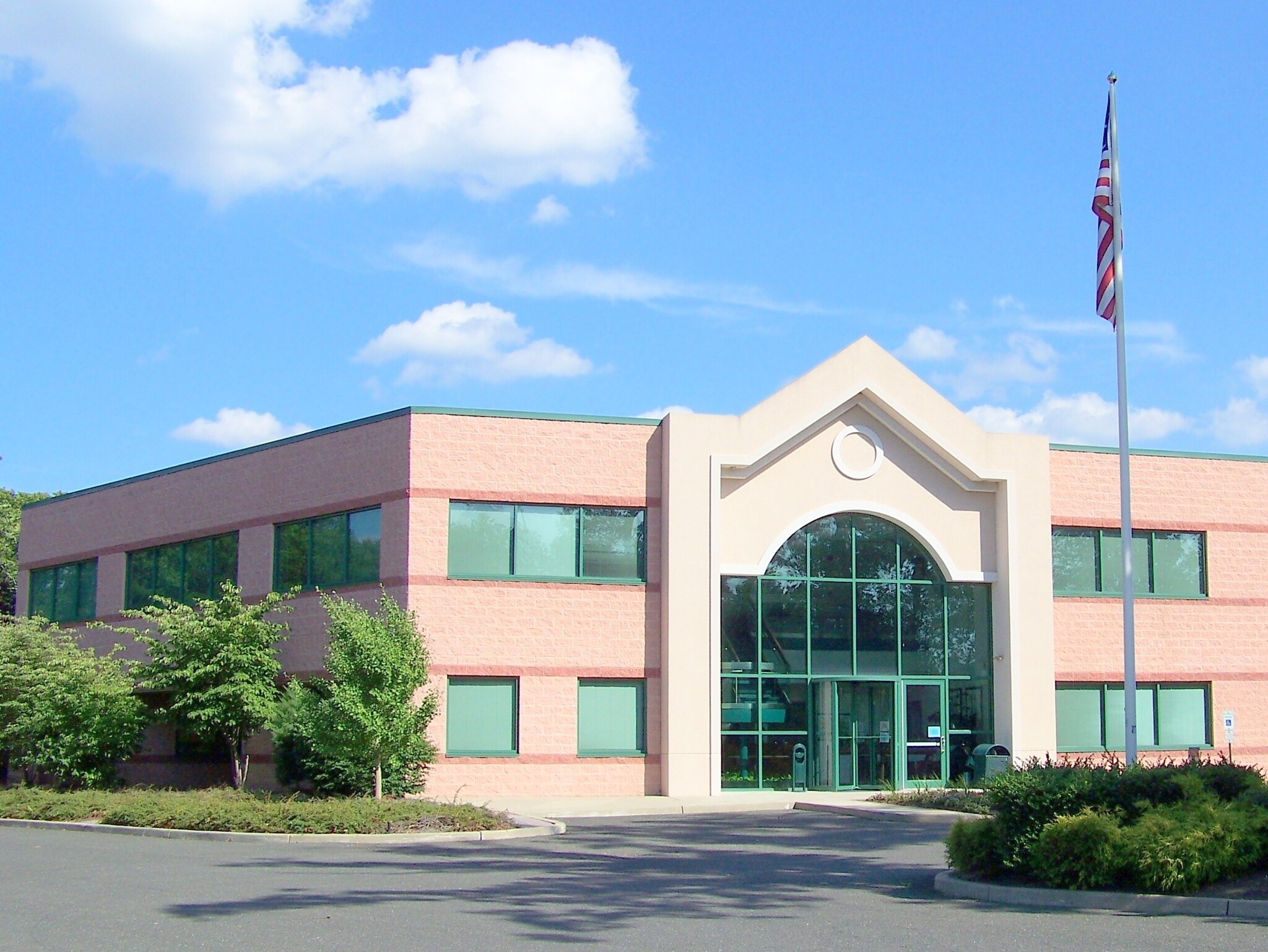 40 Industrial Way E, Eatontown, NJ for rent Building Photo- Image 1 of 8