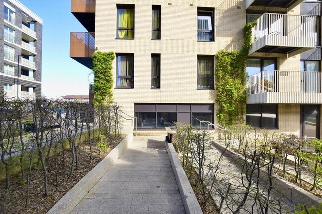 More details for 32 Penny Brookes Street, London - Office for Sale