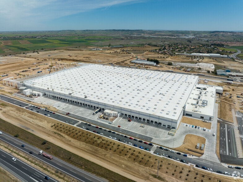 Industrial in Illescas, Toledo to rent - Building Photo - Image 3 of 16