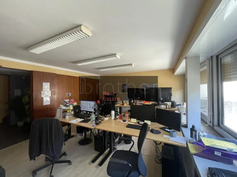 Office in Bordeaux to rent - Interior Photo - Image 3 of 5