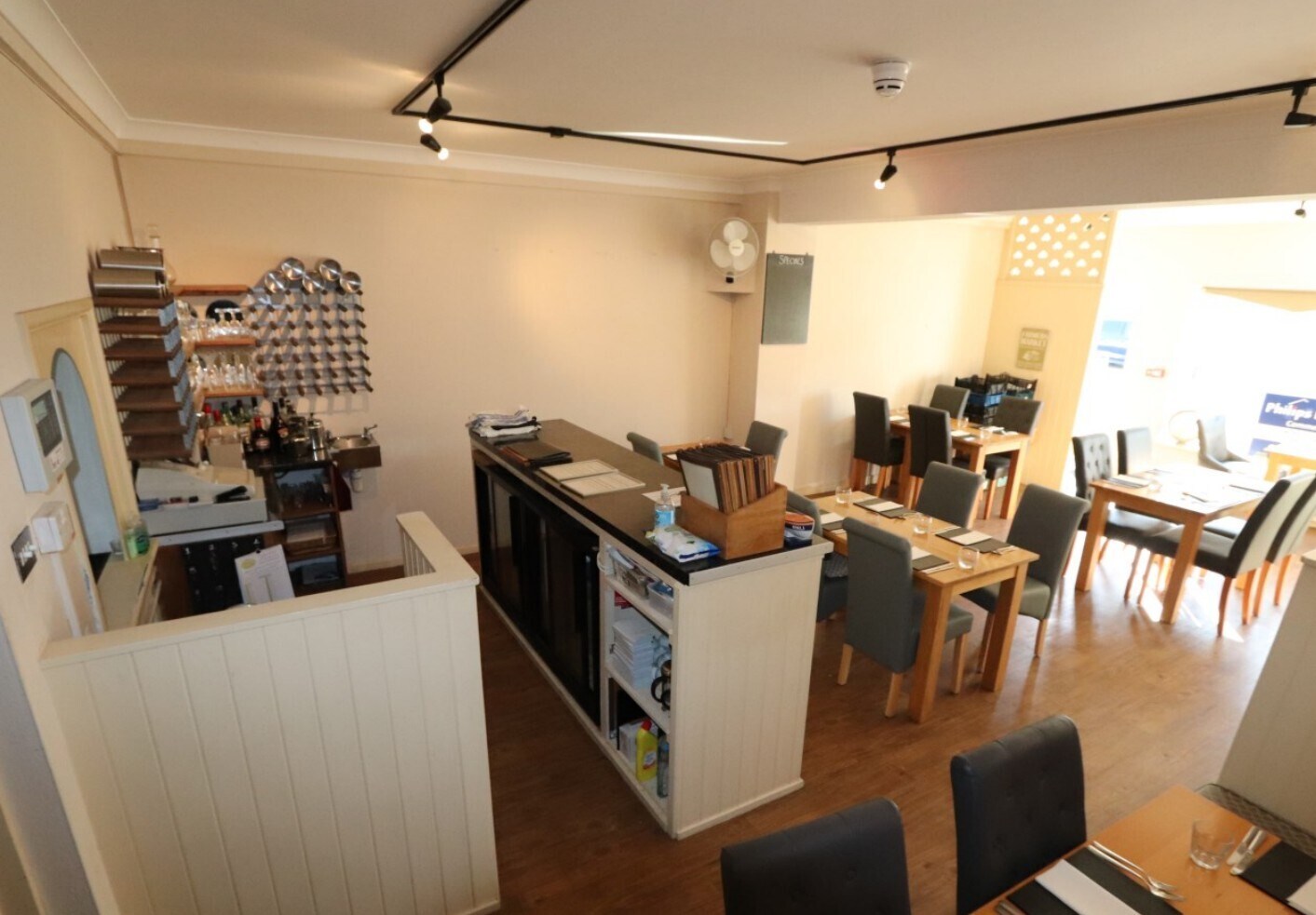 1-2 Crossroads Close, Padstow to rent Interior Photo- Image 1 of 4