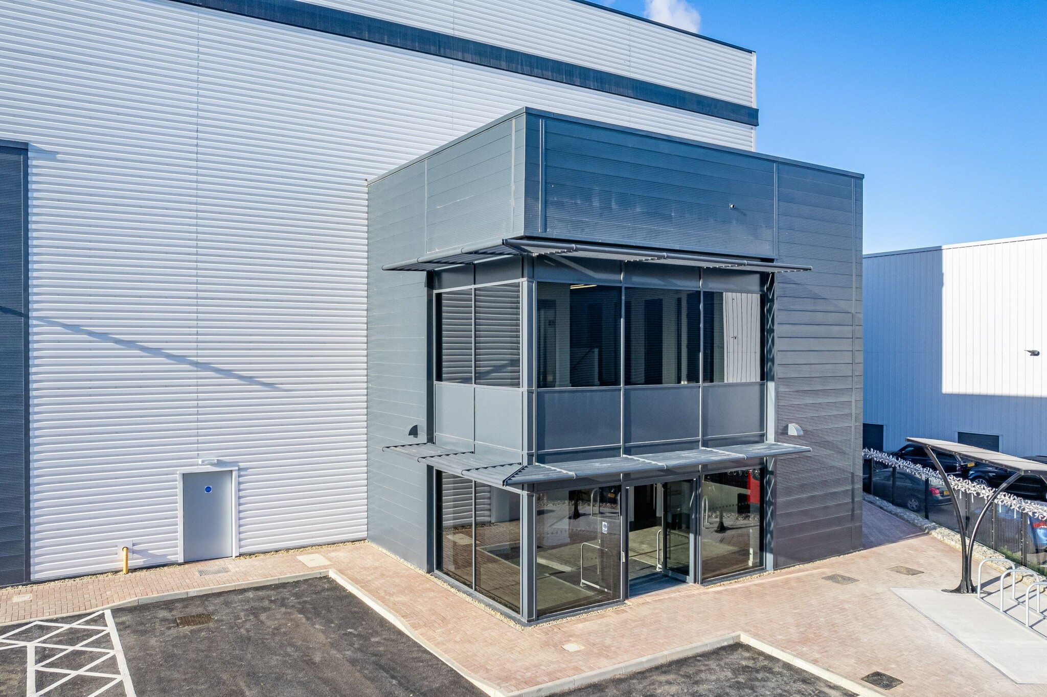 Crabtree Manorway N, Belvedere to rent Building Photo- Image 1 of 9