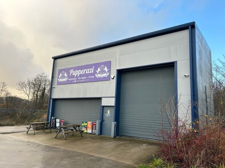 Parc Pontypandy, Caerphilly to rent - Building Photo - Image 3 of 5