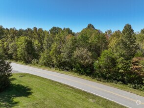 6551 Franz Warner Pky, Whitsett, NC for rent Primary Photo- Image 1 of 6