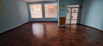 Retail in Ávila, Ávila to rent Interior Photo- Image 2 of 2