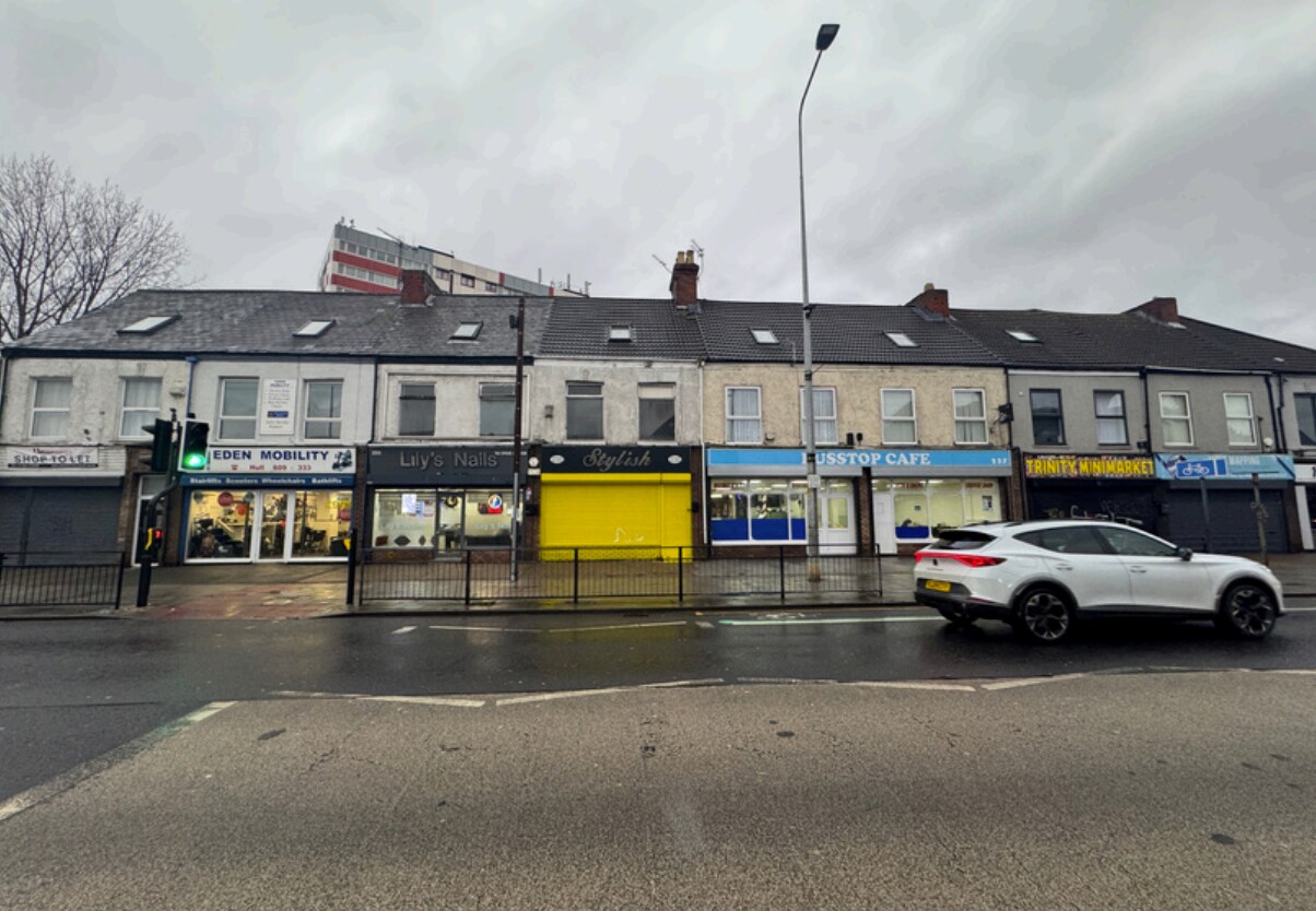 235 Holderness Rd, Hull to rent Building Photo- Image 1 of 3