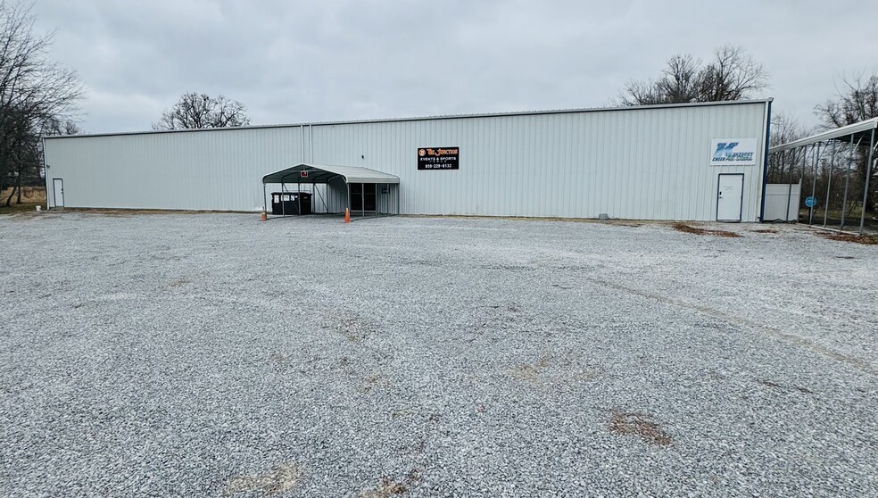 106 Meigs Ln, Junction City, KY for sale - Building Photo - Image 1 of 25