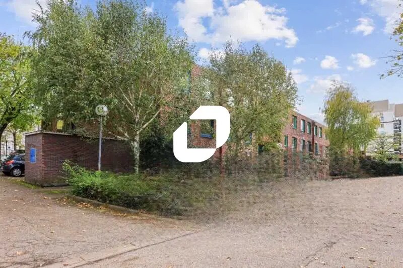 Office in Évry-Courcouronnes to rent Building Photo- Image 1 of 2