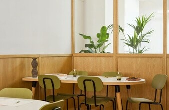 25 Newman St, London to rent Interior Photo- Image 2 of 4