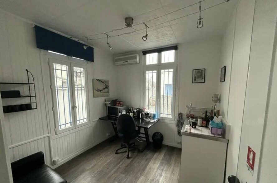 Light Industrial in Vitry-sur-Seine for sale - Interior Photo - Image 3 of 7