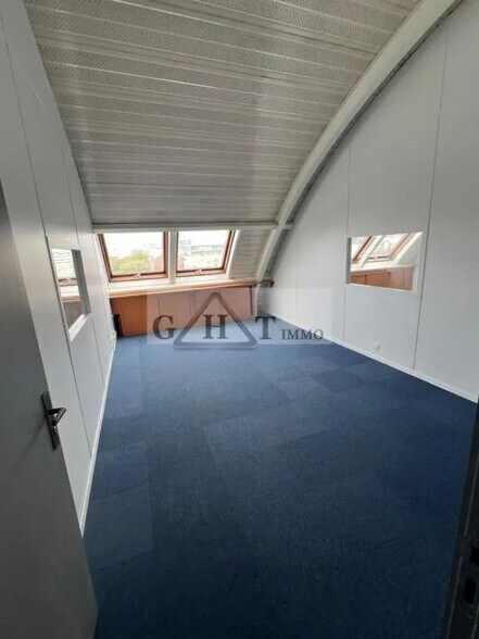 Office in Saint-Ouen-sur-Seine to rent - Interior Photo - Image 3 of 11