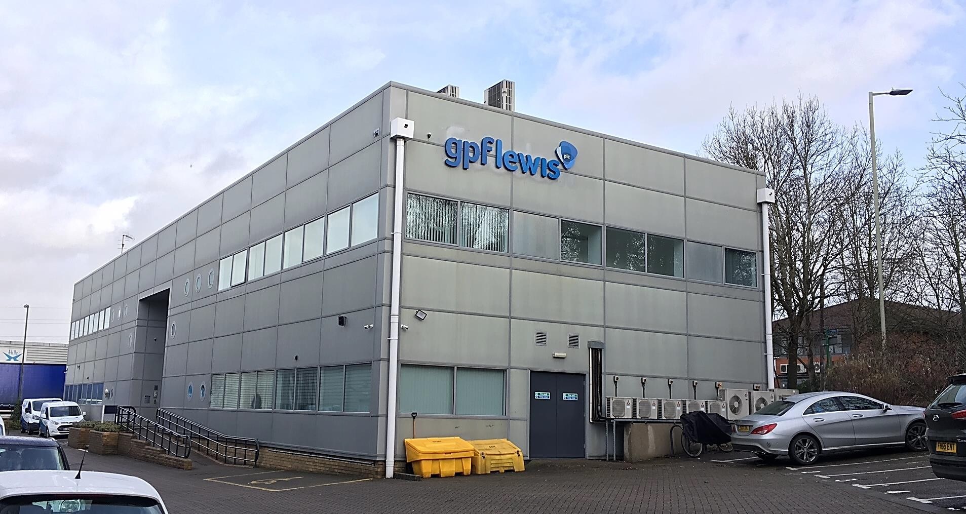 Tolpits Ln, Watford for sale Primary Photo- Image 1 of 1