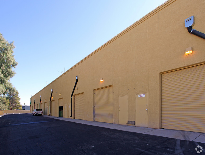 680-720 W Prince Rd, Tucson, AZ for rent - Building Photo - Image 1 of 8