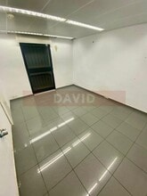 Retail in Barcelona, Barcelona to rent Interior Photo- Image 2 of 7