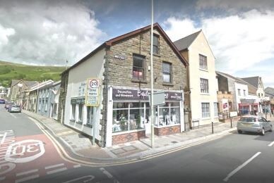1A High St, Treorchy for sale - Primary Photo - Image 1 of 1