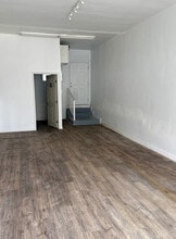 5990 1/2 W Pico Blvd, Los Angeles, CA to rent Interior Photo- Image 2 of 2