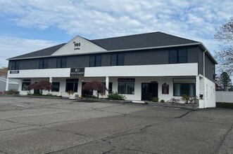 900 Boston Post Rd, Old Saybrook, CT for rent Building Photo- Image 1 of 21